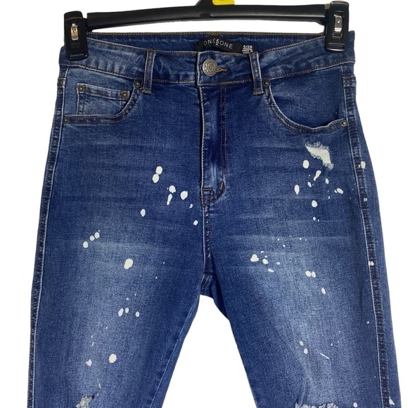 One 5 One women's size 6 (28) distressed mid rise splatter skinny denim jeans - Picture 4 of 6